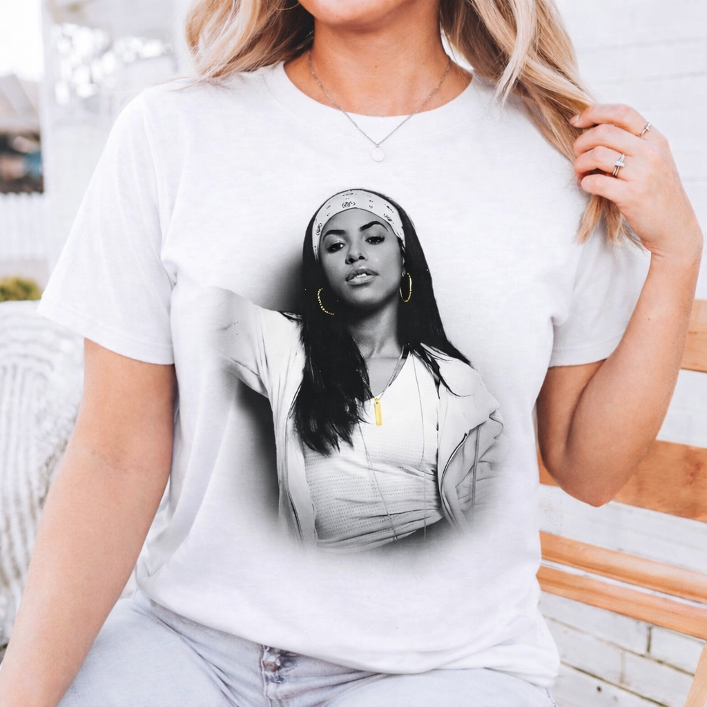 Aaliyah B&W