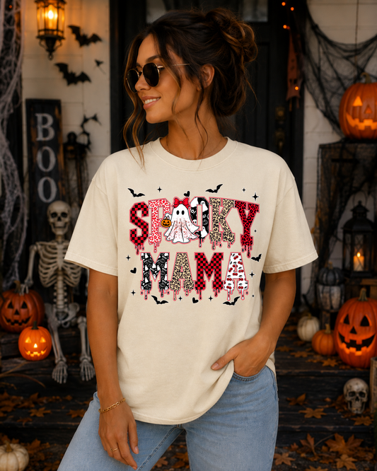 Spooky Mama Halloween Shirt – Cute Ghost Buffalo Plaid Graphic Tee for Moms | Fall Halloween T-Shirt